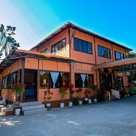 Wun Tawp Garden Hotel Myitkyinā Zewnętrze zdjęcie